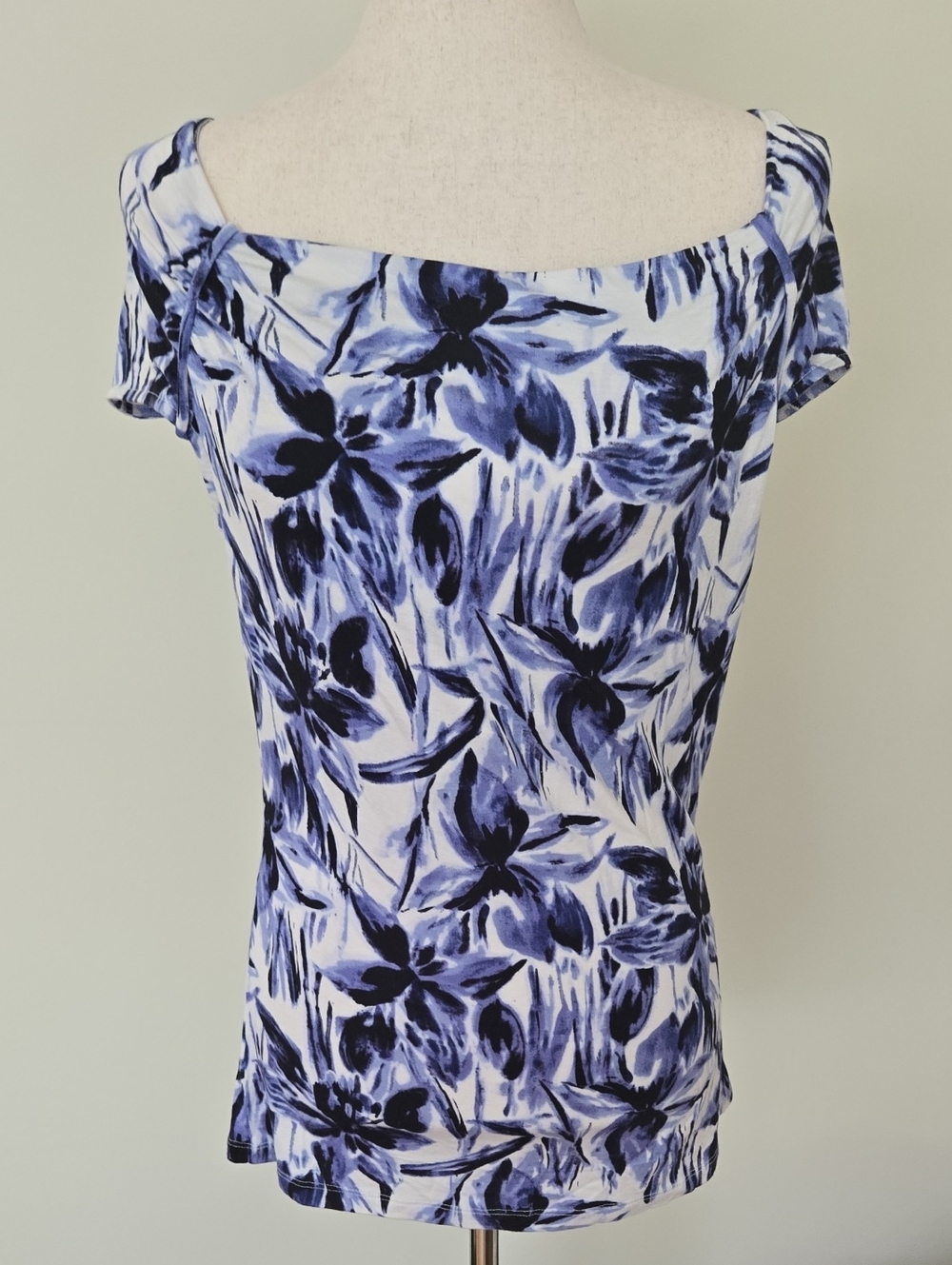 Ann Taylor Blue and White Floral Off-Shoulder Tee